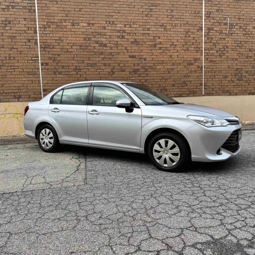 Toyota Corolla Axio Hybrid