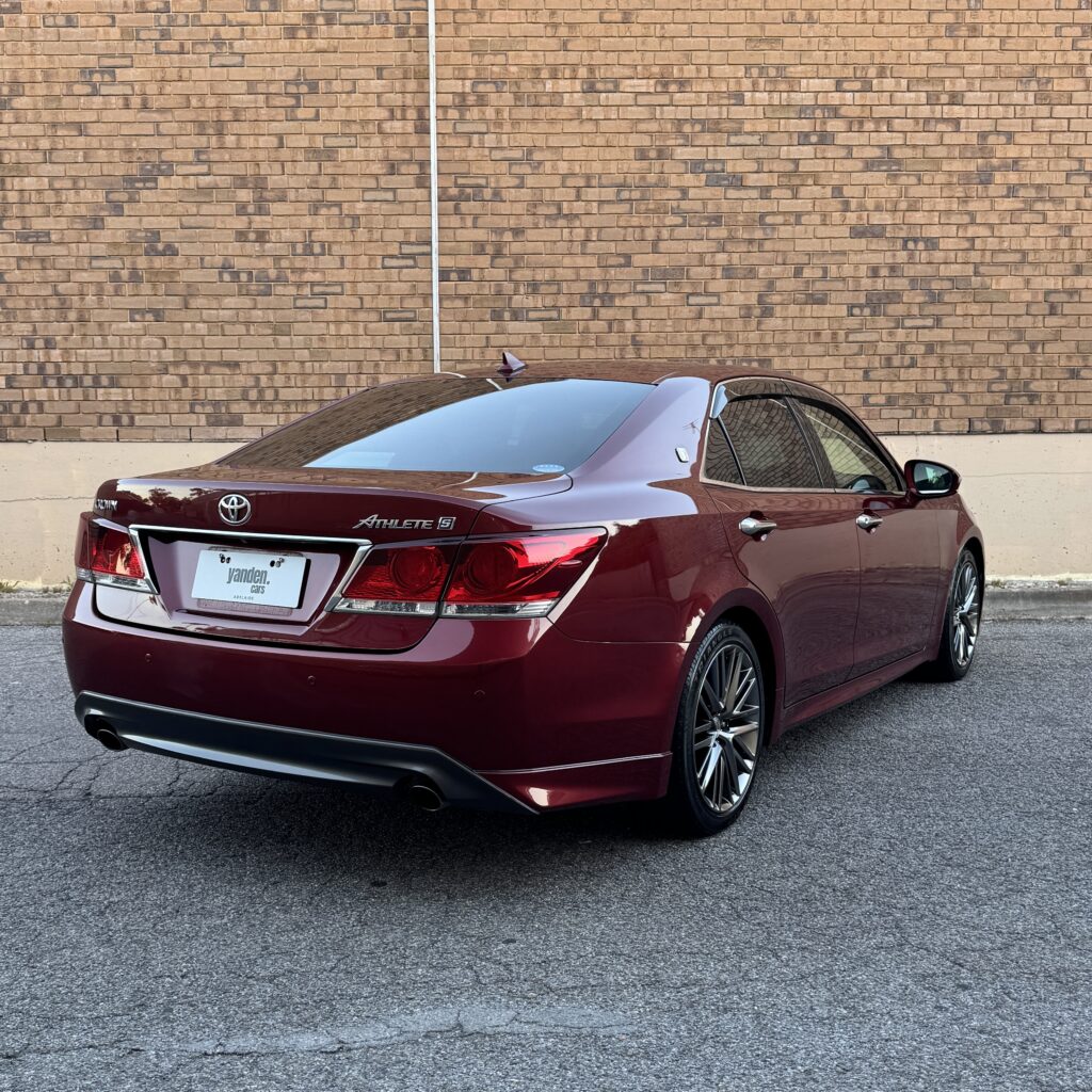 Toyota Crown GRS214 Athlete S