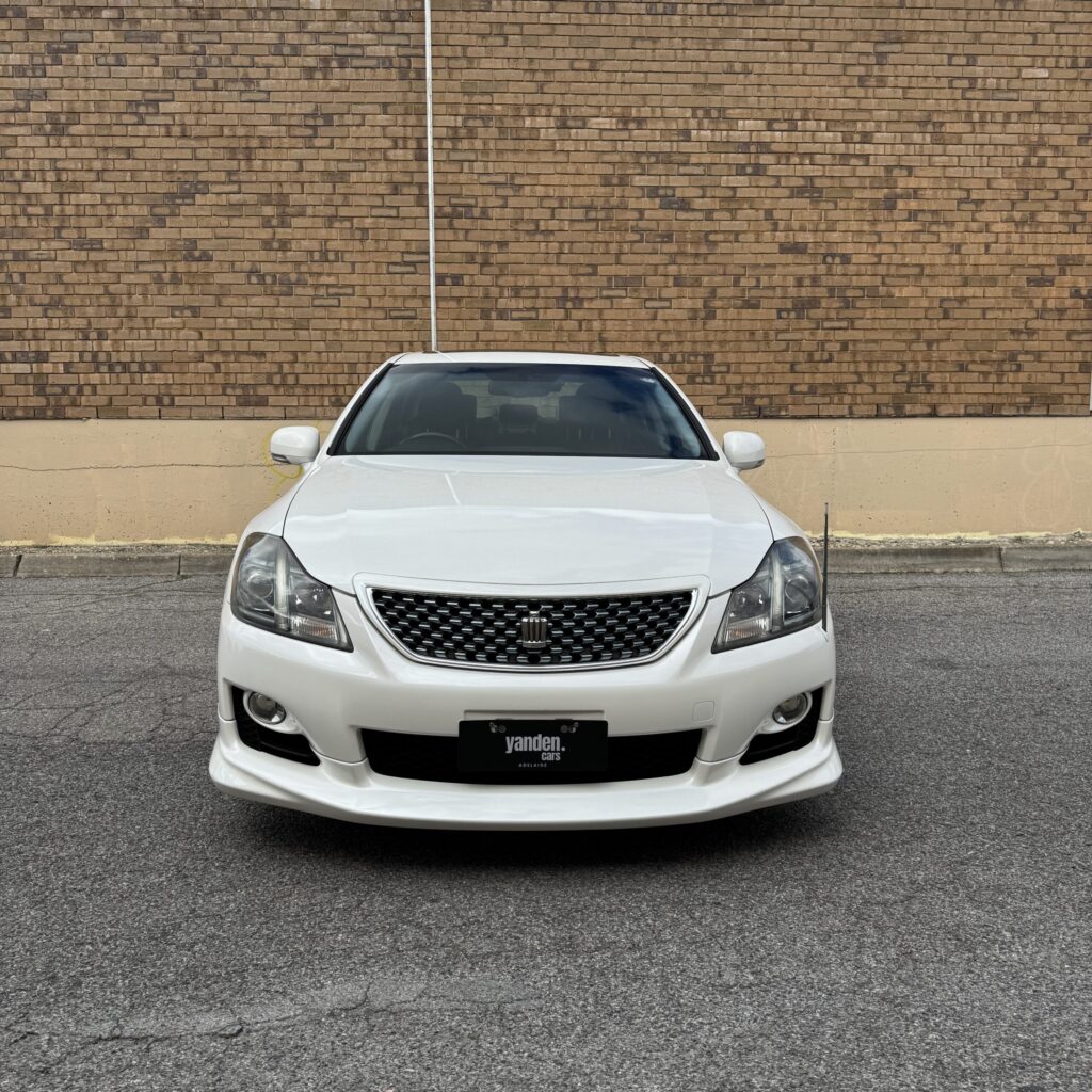 Toyota Crown Athlete GRS204 G Package