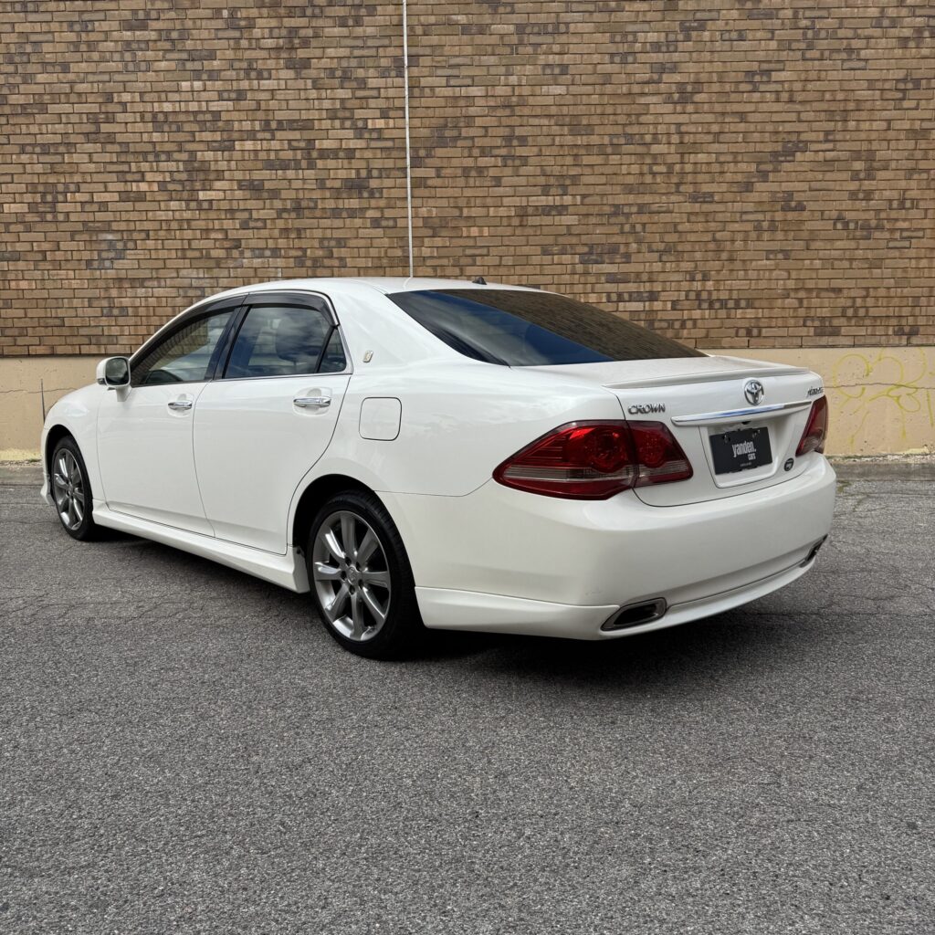 Toyota Crown Athlete GRS204 G Package