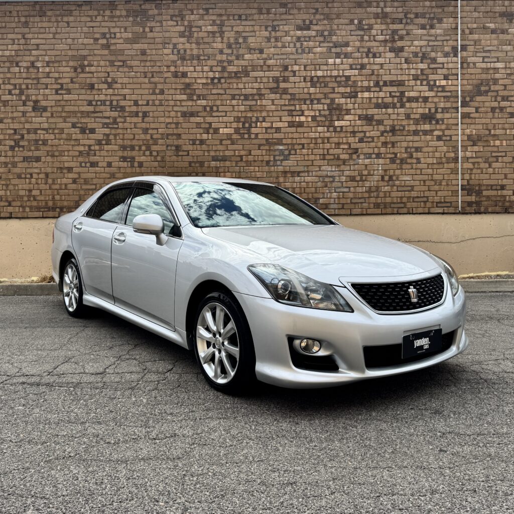 Toyota Crown GRS204 Athlete Anniversary Edition