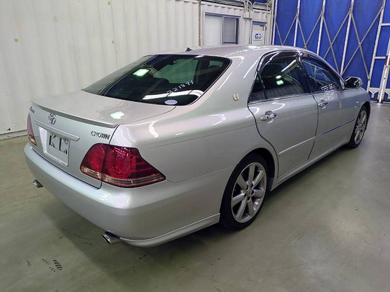 Toyota Crown GRS184 Athlete