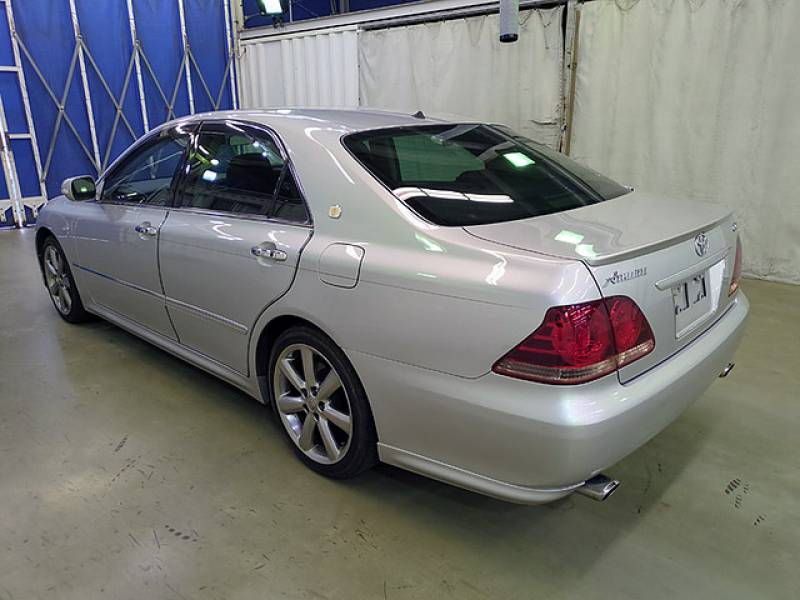 Toyota Crown GRS184 Athlete