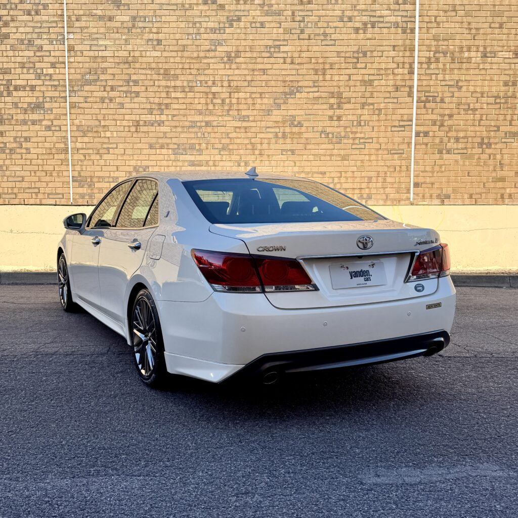 322358_Toyota Crown GRS214 Athlete G