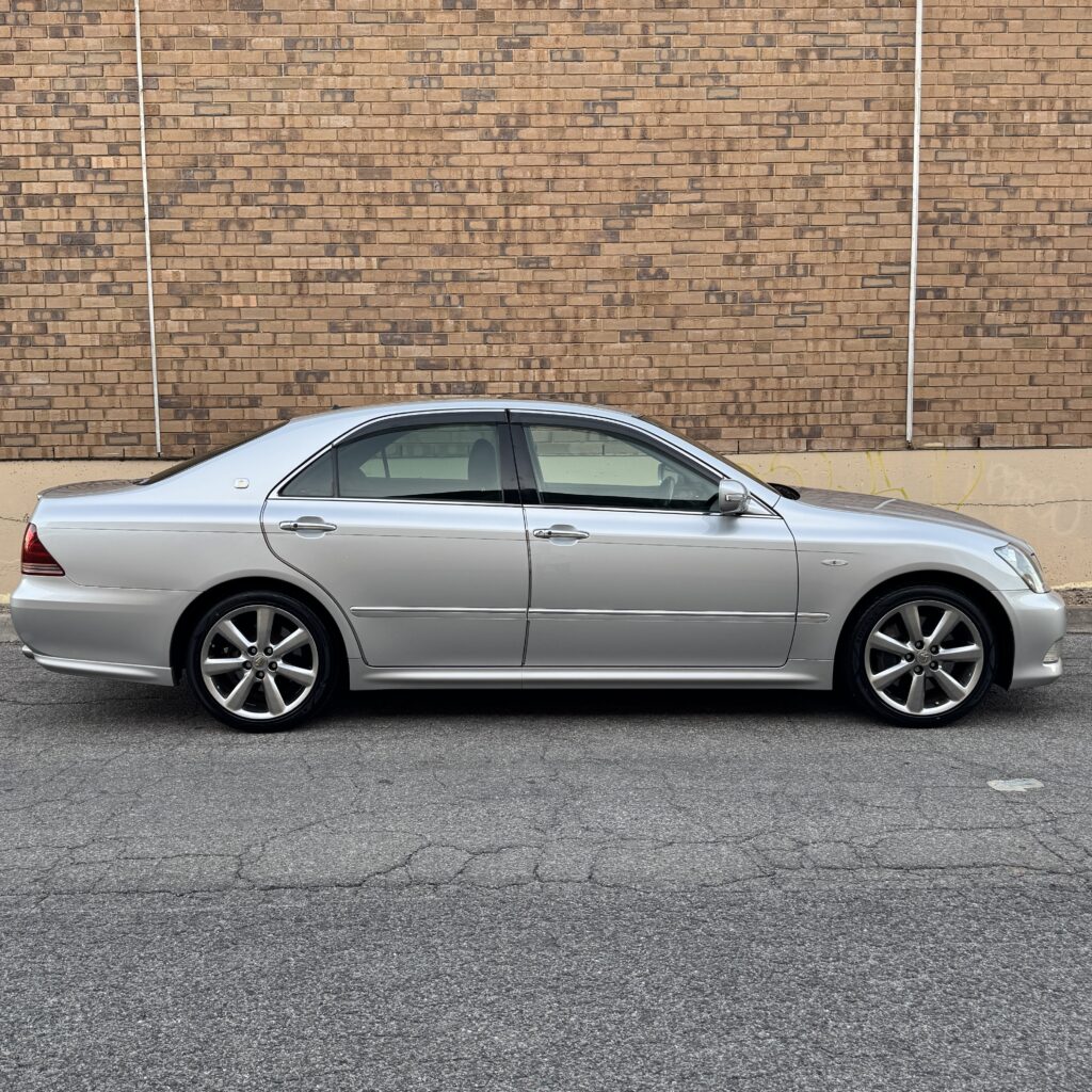 321891_TOYOTA CROWN GRS184 ATHLETE