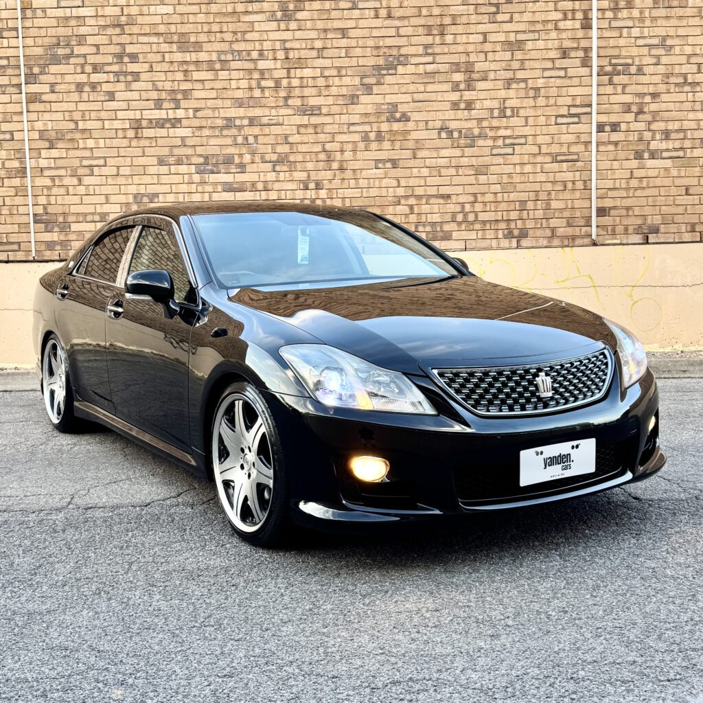 322195_Toyota Crown GRS204 Athlete Anniversary Edition