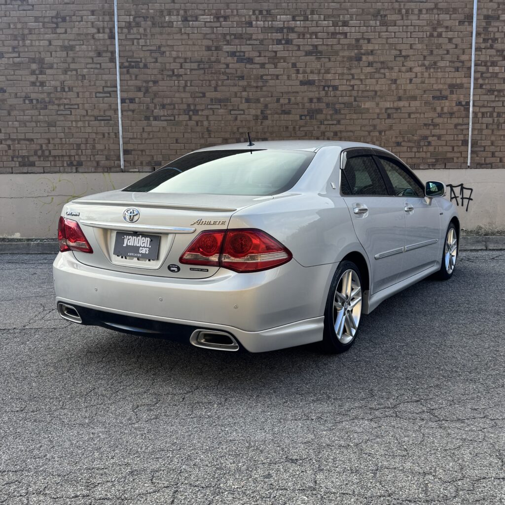 321924_Toyota Crown GRS204 Athlete G-Package
