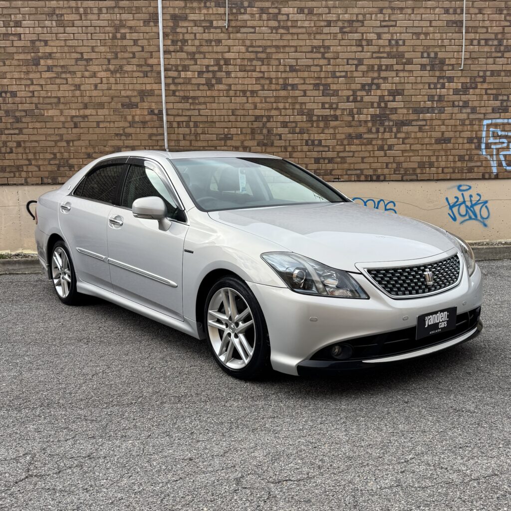 321924_Toyota Crown GRS204 Athlete G-Package