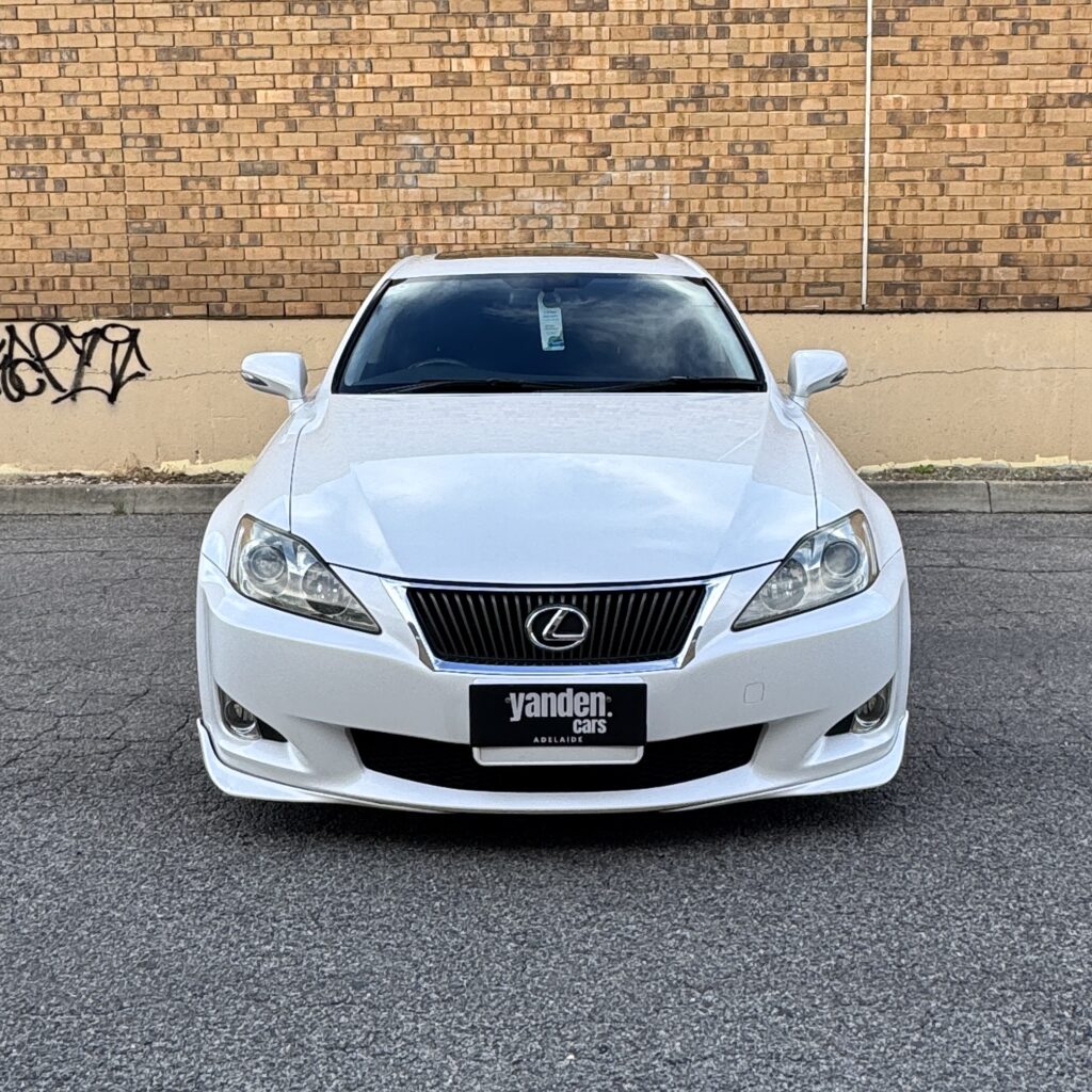 322607_LEXUS IS 350 GSE21