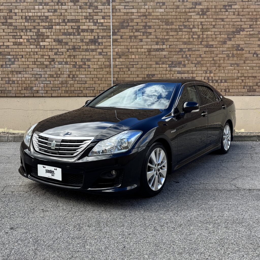 323144_Toyota Crown GWS204 HYBRID