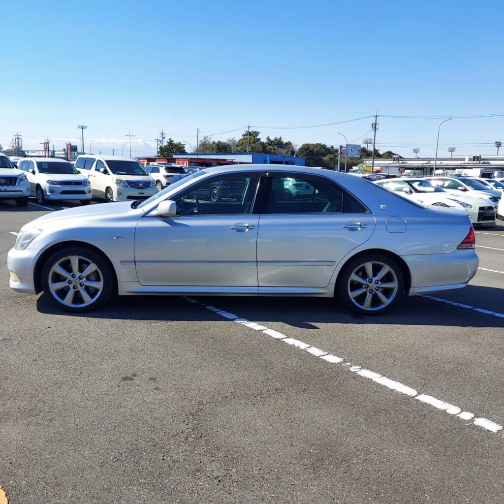 324581_TOYOTA CROWN GRS184 G-PACKAGE
