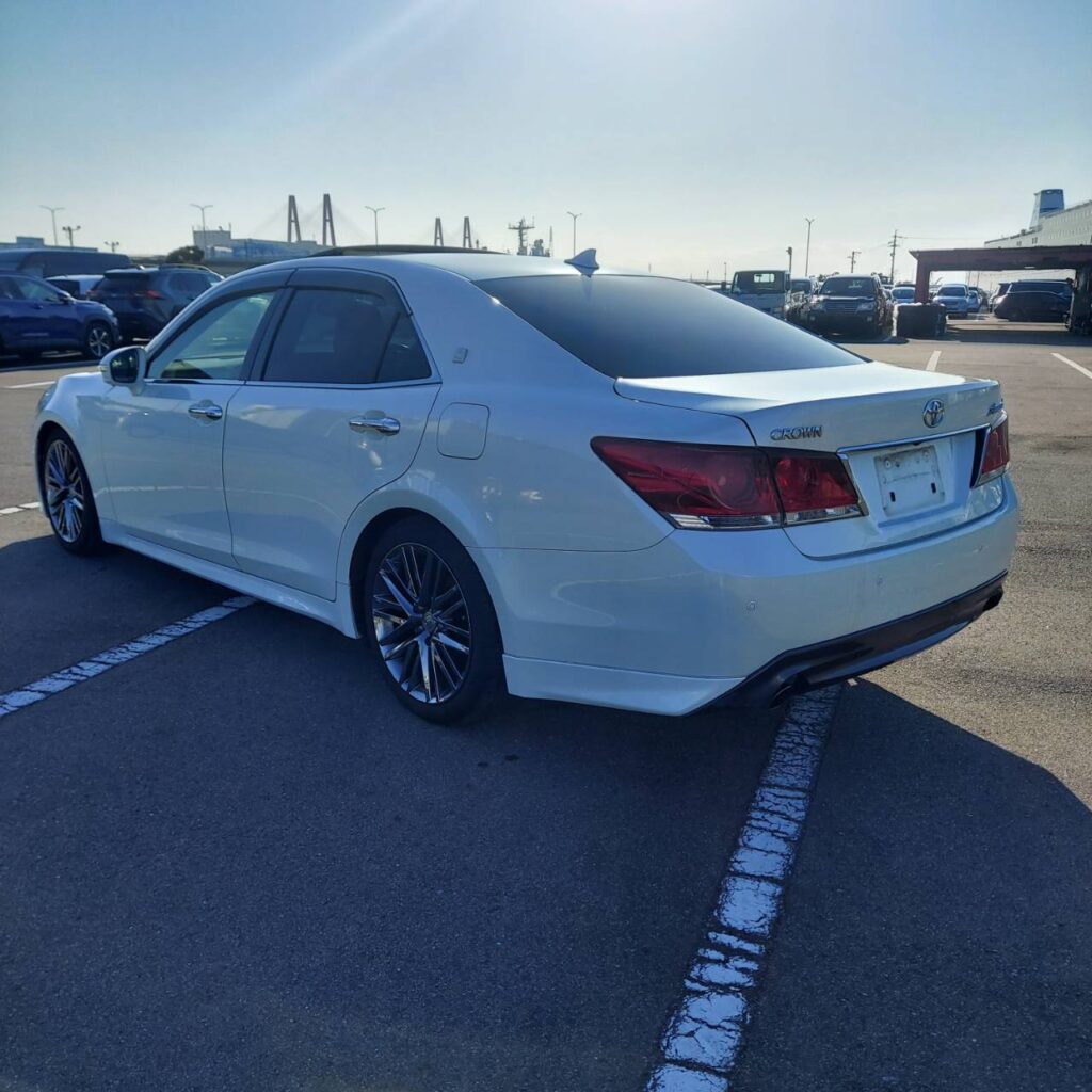 324631_TOYOTA CROWN GRS214 ATHLETE G