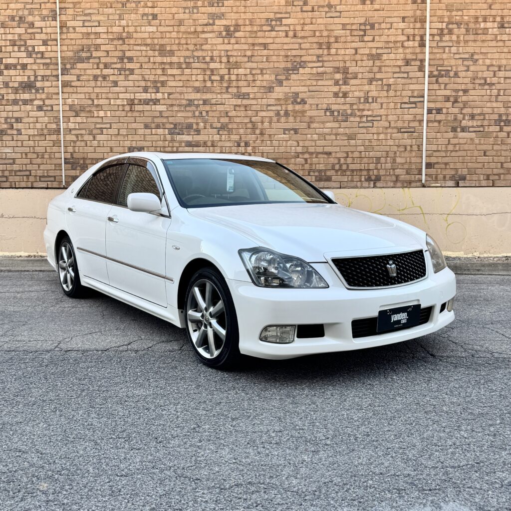 322489_TOYOTA CROWN GRS184 ATHLETE