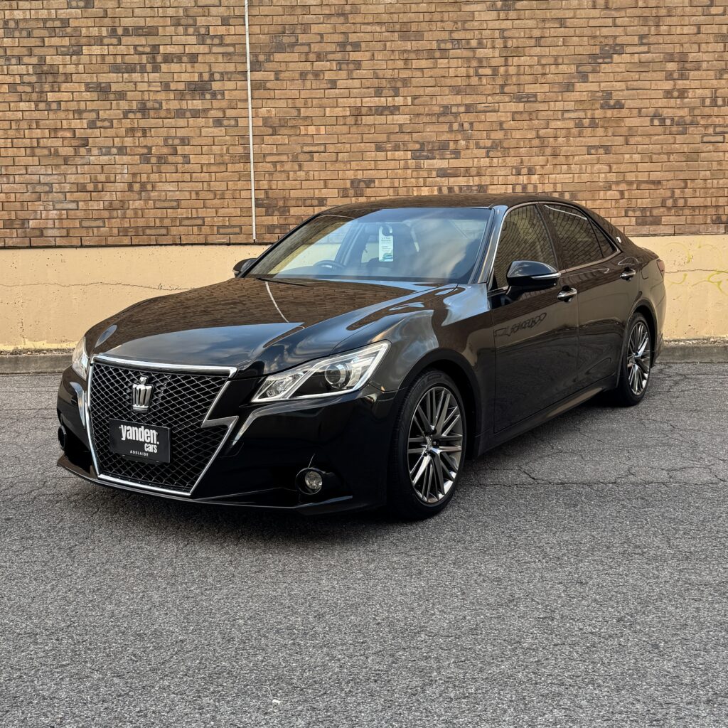 323126_TOYOTA CROWN GRS214 ATHLETE S