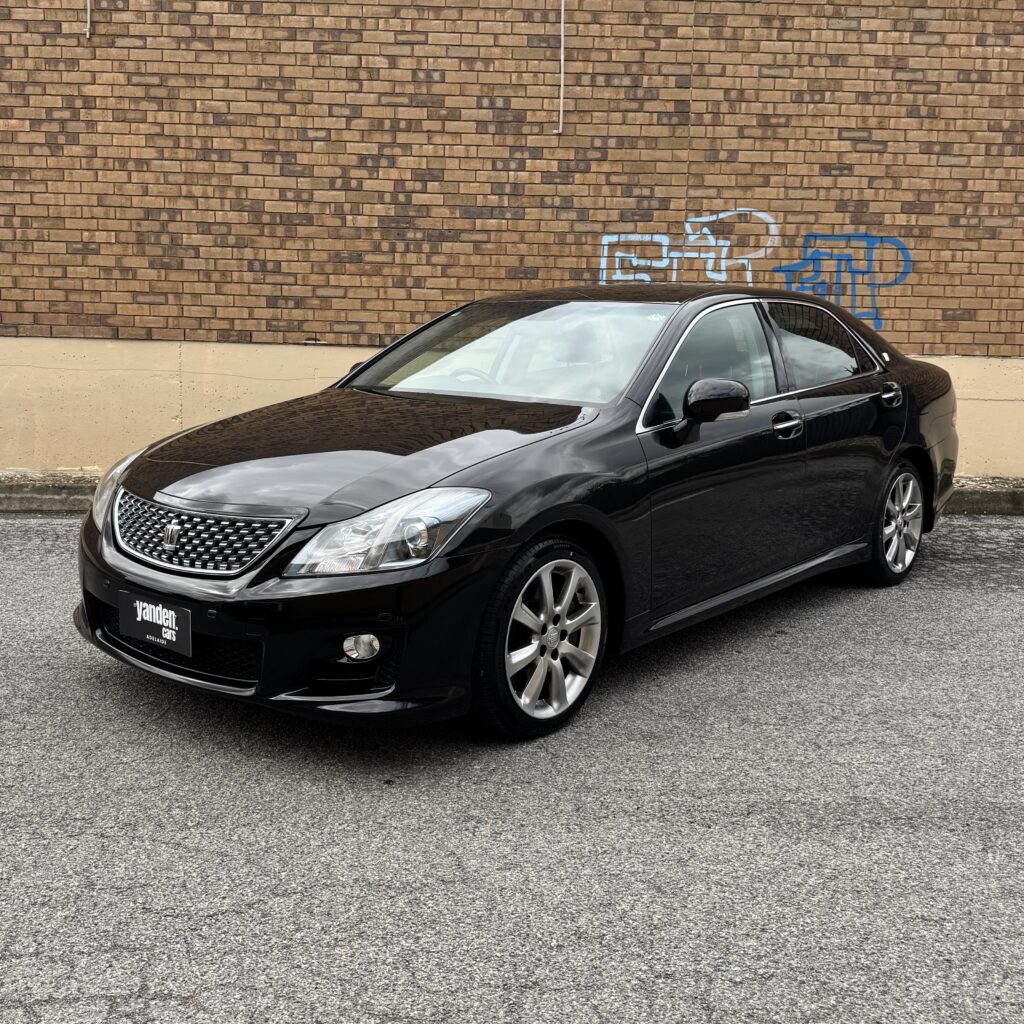324346_TOYOTA CROWN GRS204 ATHLETE