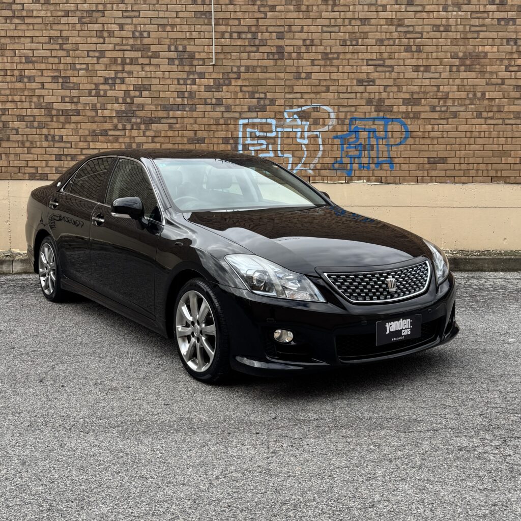 324346_TOYOTA CROWN GRS204 ATHLETE