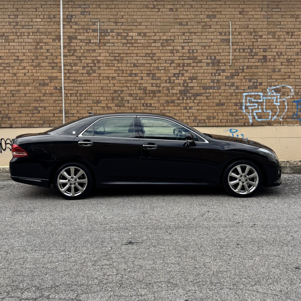 324346_TOYOTA CROWN GRS204 ATHLETE