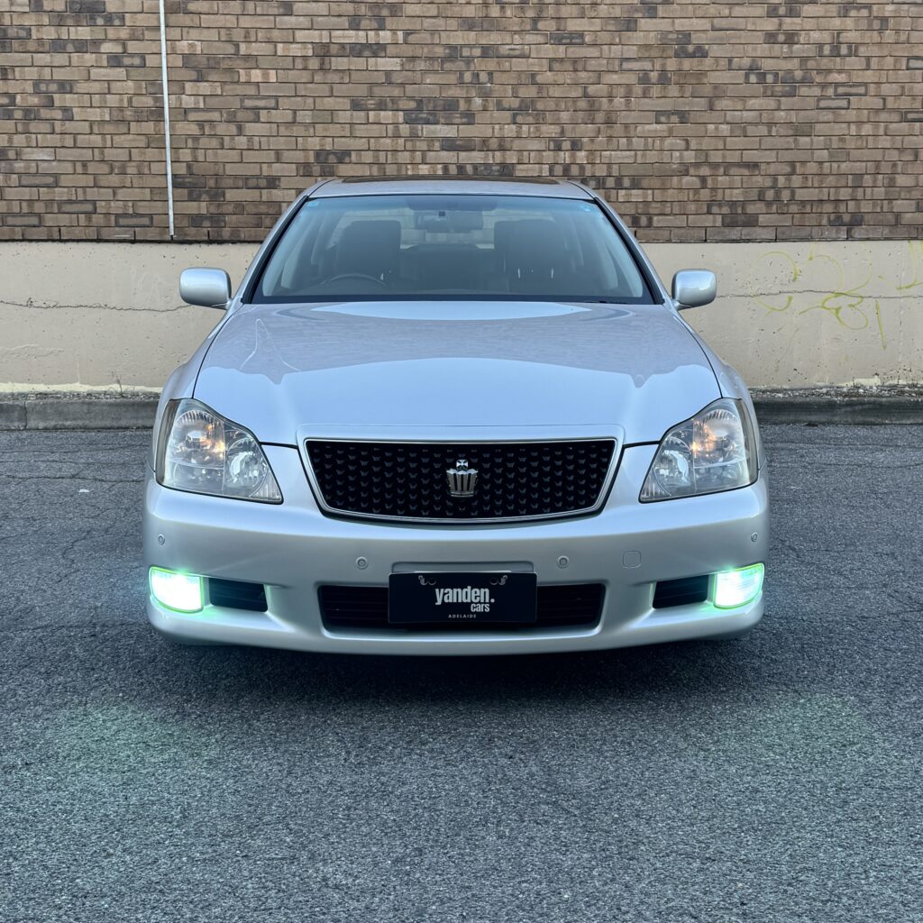 323934_TOYOTA CROWN GRS184 ATHLETE