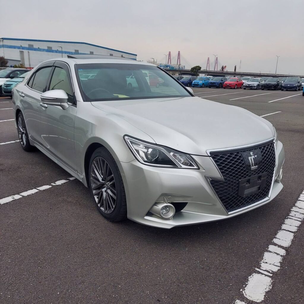 325824_TOYOTA CROWN GRS214 ATHLETE S