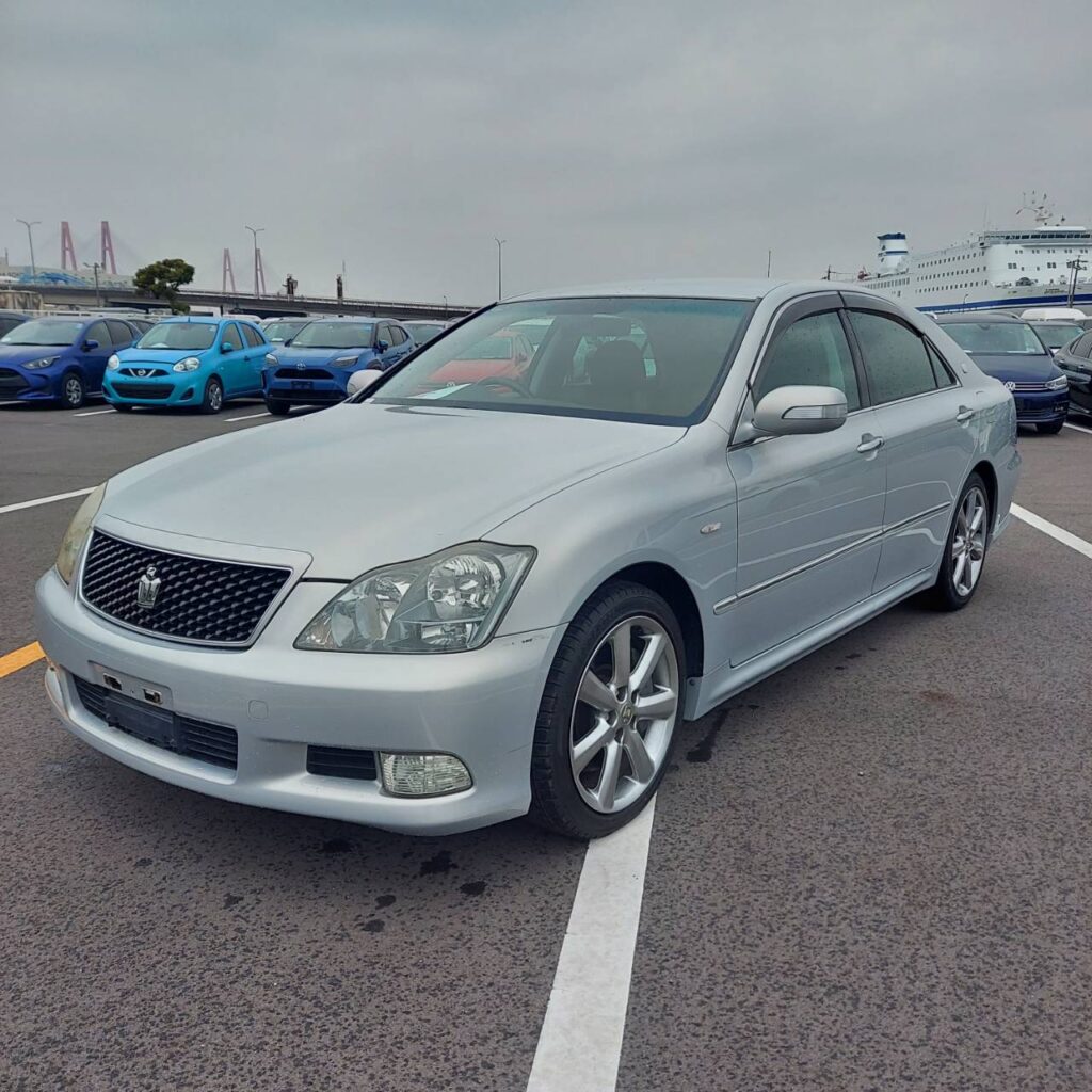 325825_TOYOTA CROWN GRS184 ATHLETE