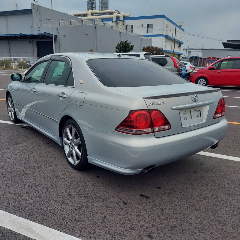 325825_TOYOTA CROWN GRS184 ATHLETE