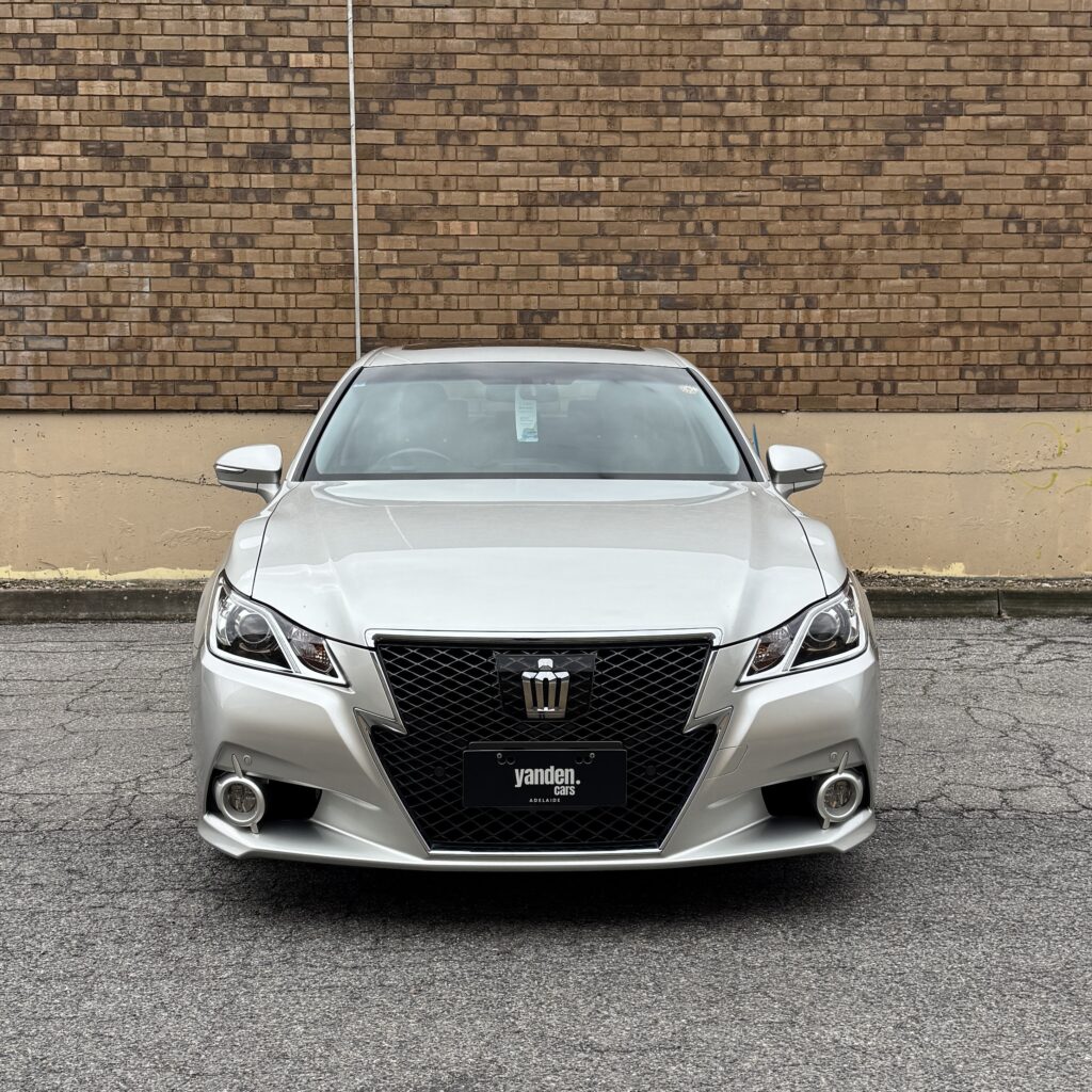 325824_TOYOTA CROWN GRS214 ATHLETE S