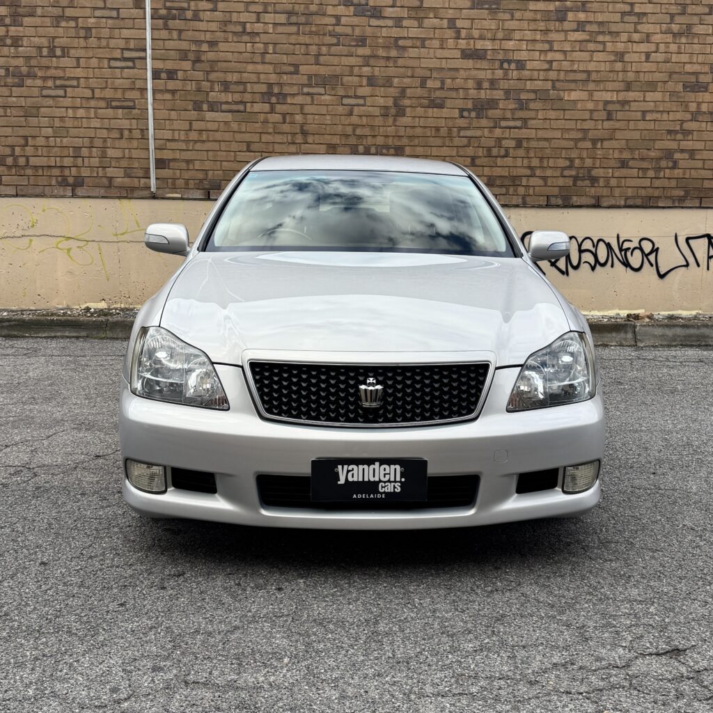 325825_TOYOTA CROWN GRS184 ATHLETE