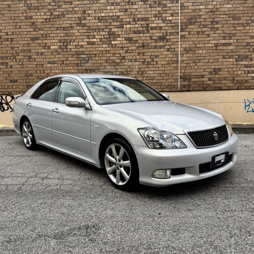 325825_TOYOTA CROWN GRS184 ATHLETE