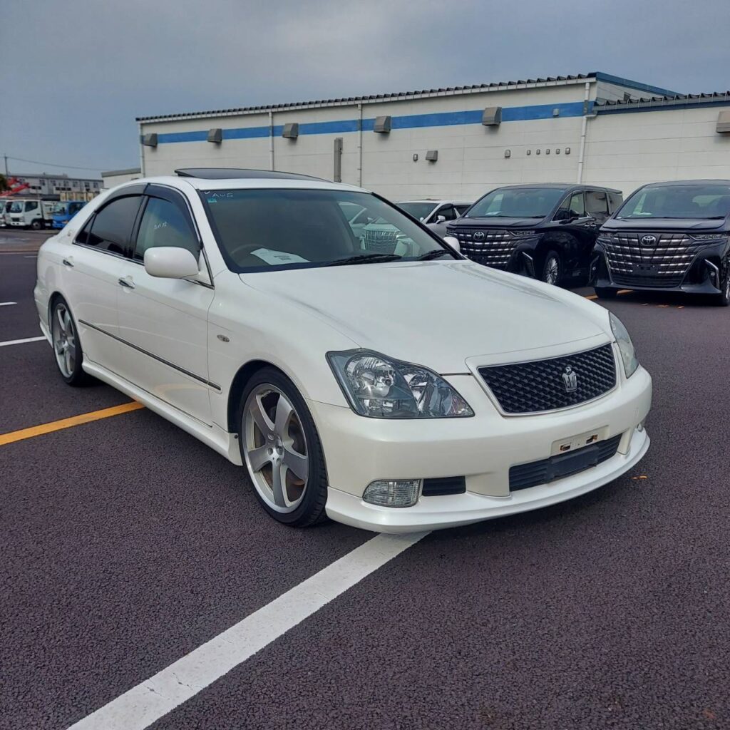 326163_TOYOTA CROWN GRS184 ATHLETE TOMS EDITION