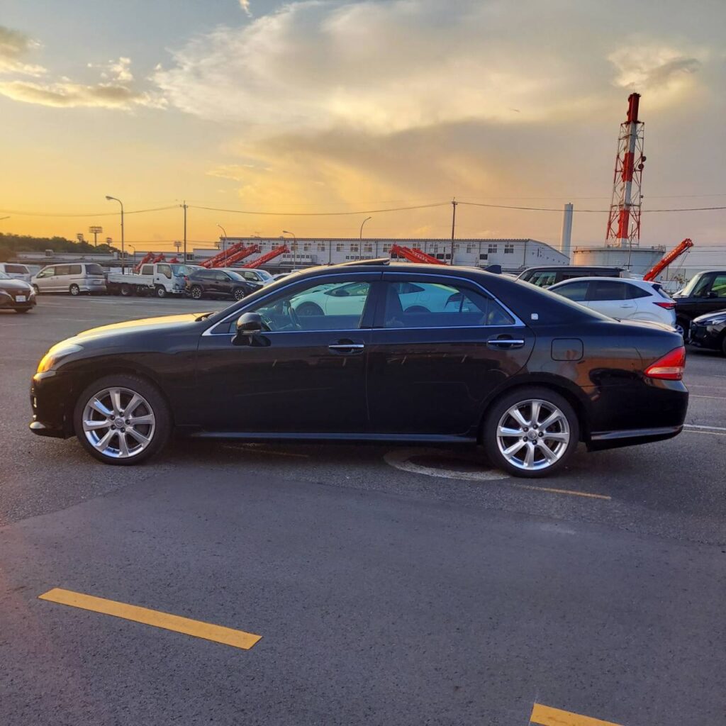 328075_TOYOTA CROWN GRS204 ANNIVERSARY EDITION G-PACKAGE